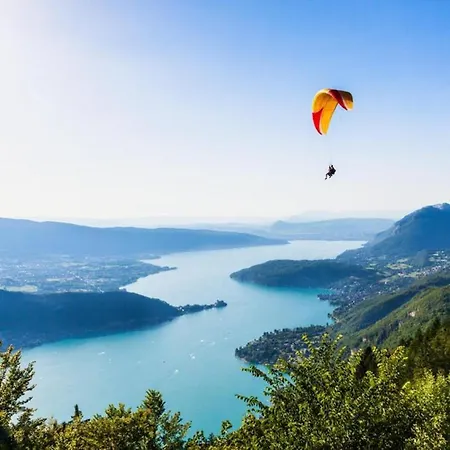 Apartment L'echappee Du 36 - 4 Dans Le Triangle D'or A 100m Du Lac, Parking Gratuit Annecy